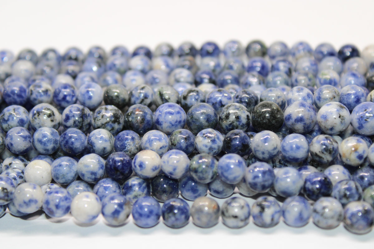 White Sodalite Round, 16 inches Strand