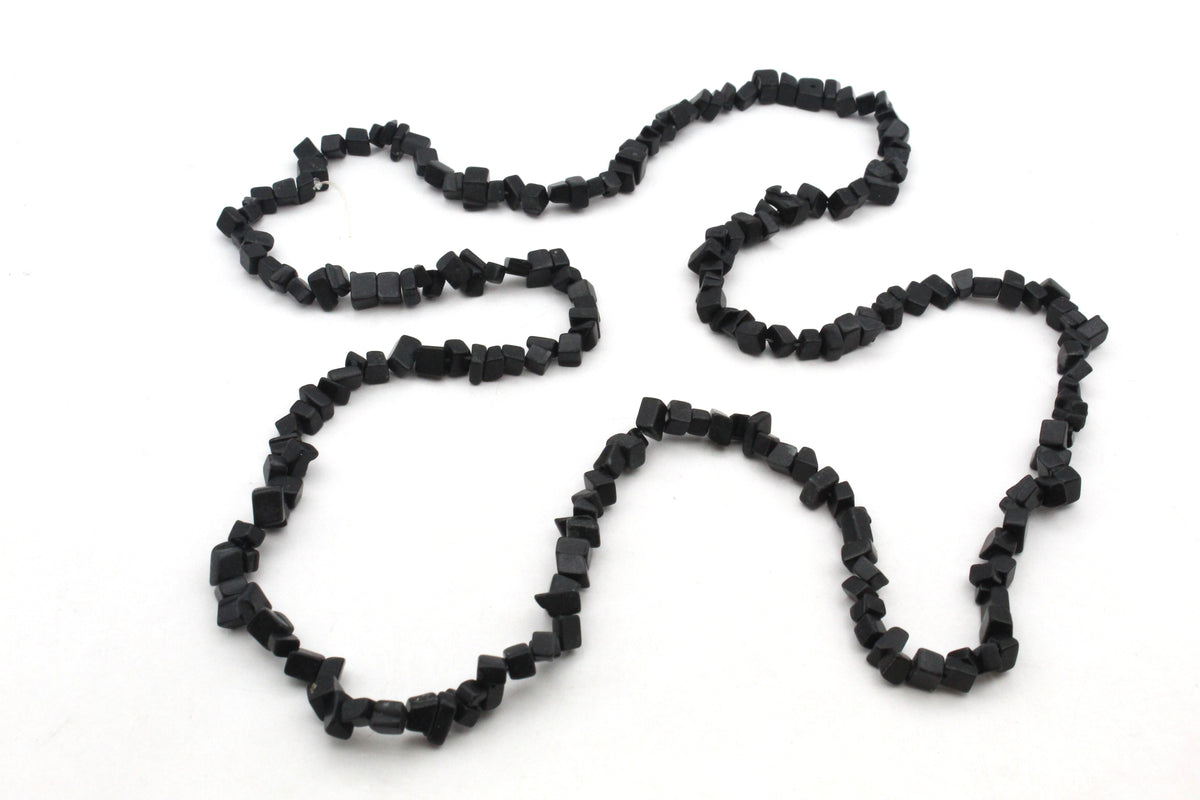 Black Onyx Chips Gemstone Beads