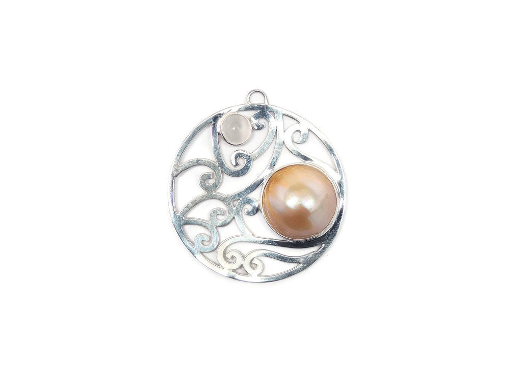 Pendant37MoonstonegoldenPearl