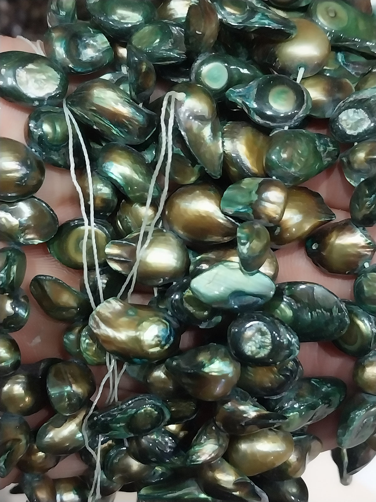 Freshwater Pearls green with copper detail