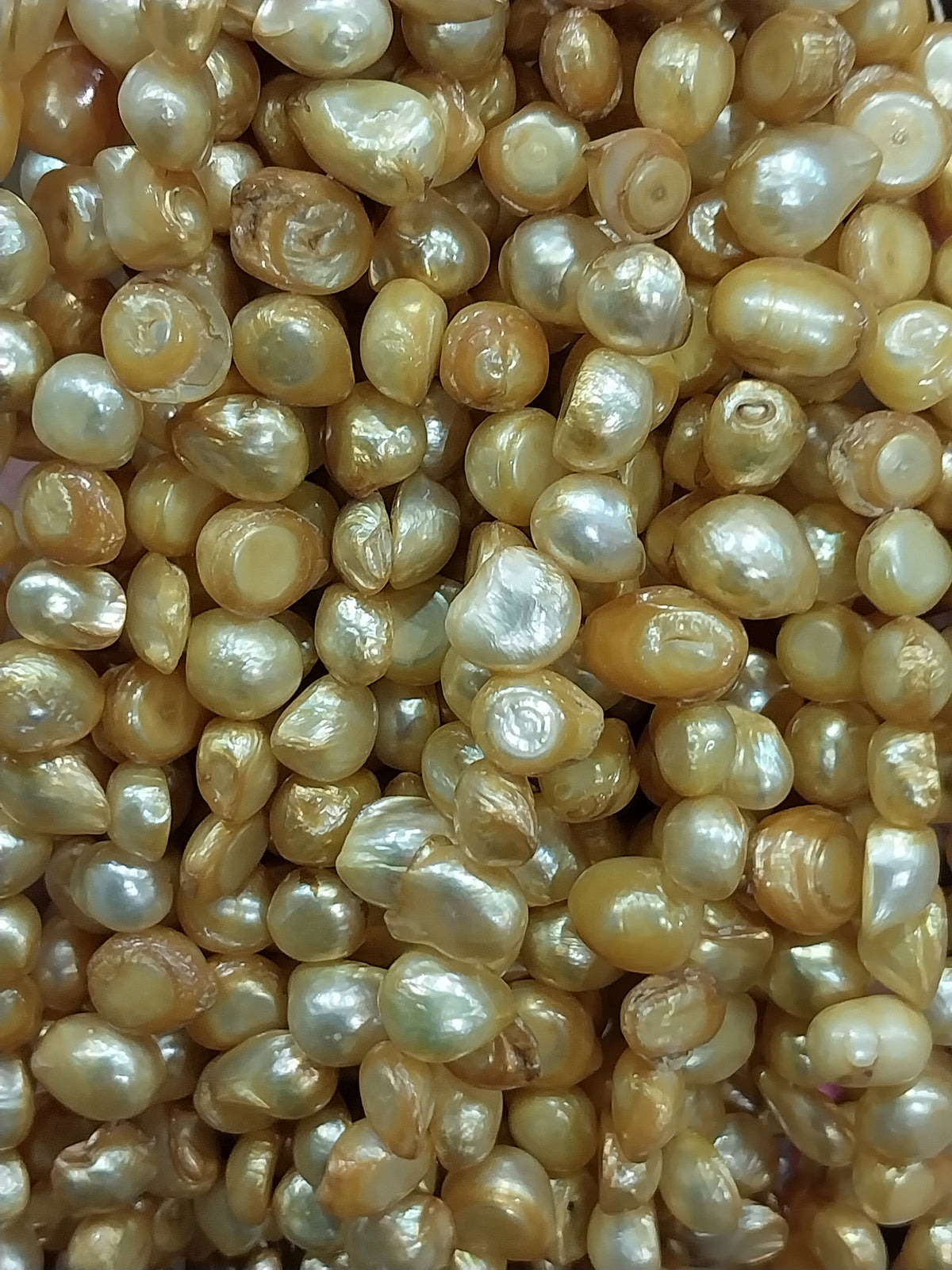 Freshwater Pearls yellow agate