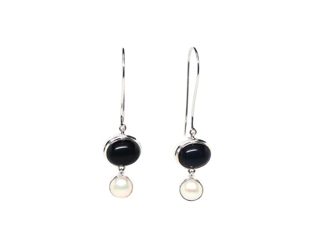 Earring18BlackOnyxPearl