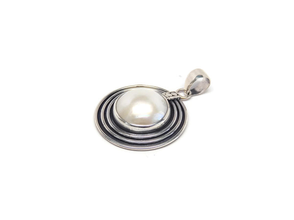 Pendant1WHITE2