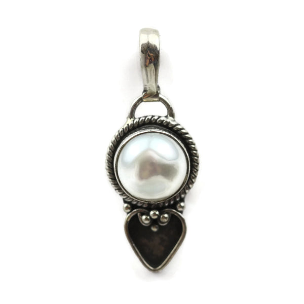 Handmade 925 Sterling Silver Pearl with Antique Spade Pendant
